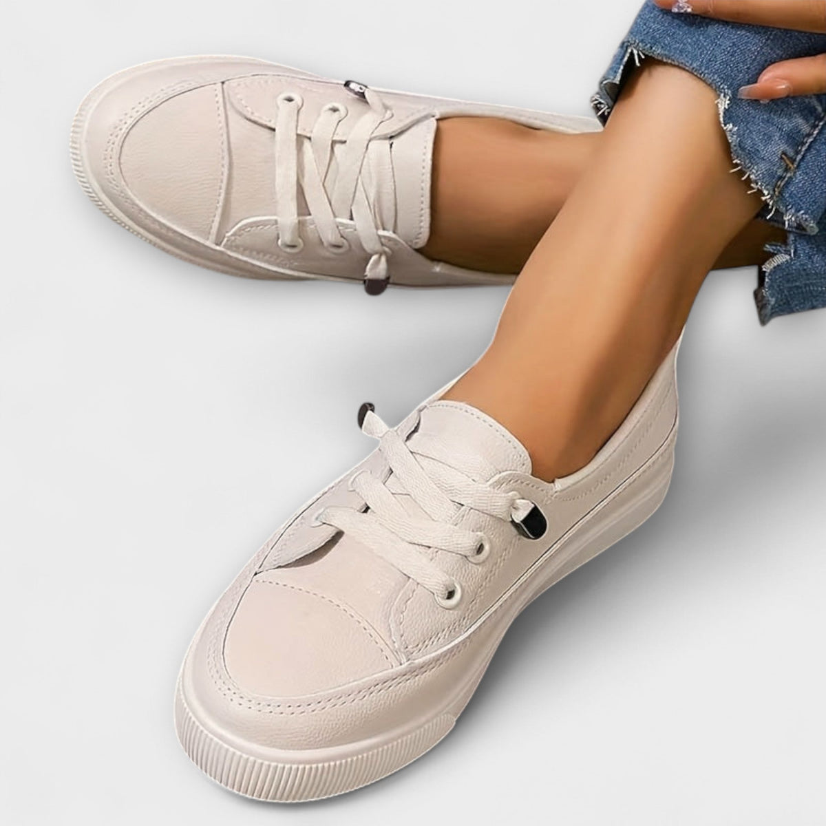 Sneaker Damen Orthopädisch Fussbett Schnürung Schwarz Beige – Krizzy