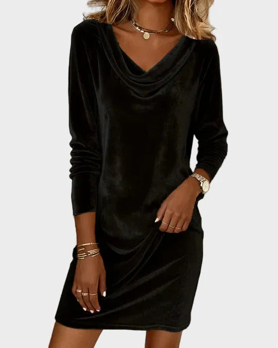 Frosina - Samtkleid mit Wasserfallausschnitt