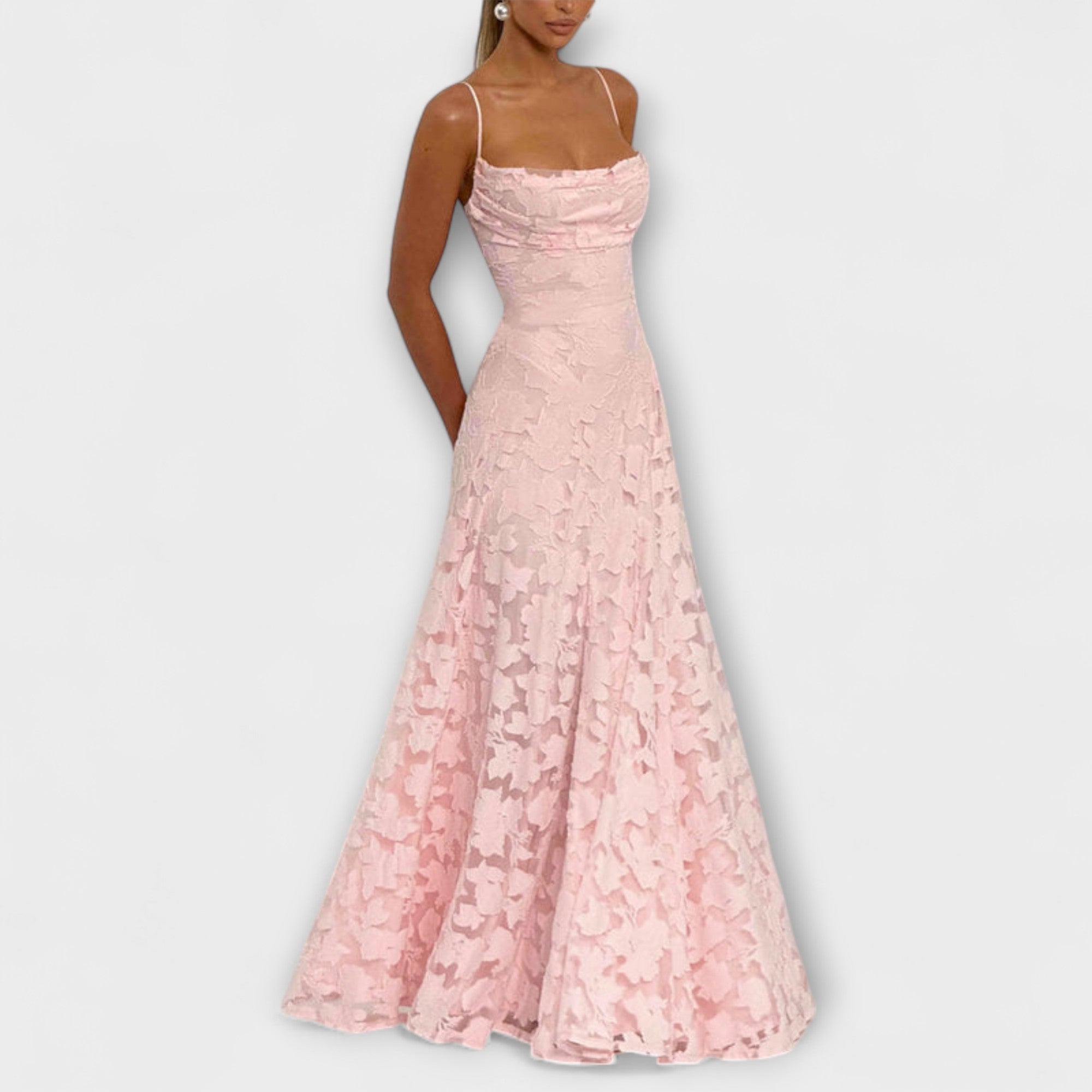Kairi - Schickes Floral-Spitzen-Maxikleid mit Spaghettiträgern