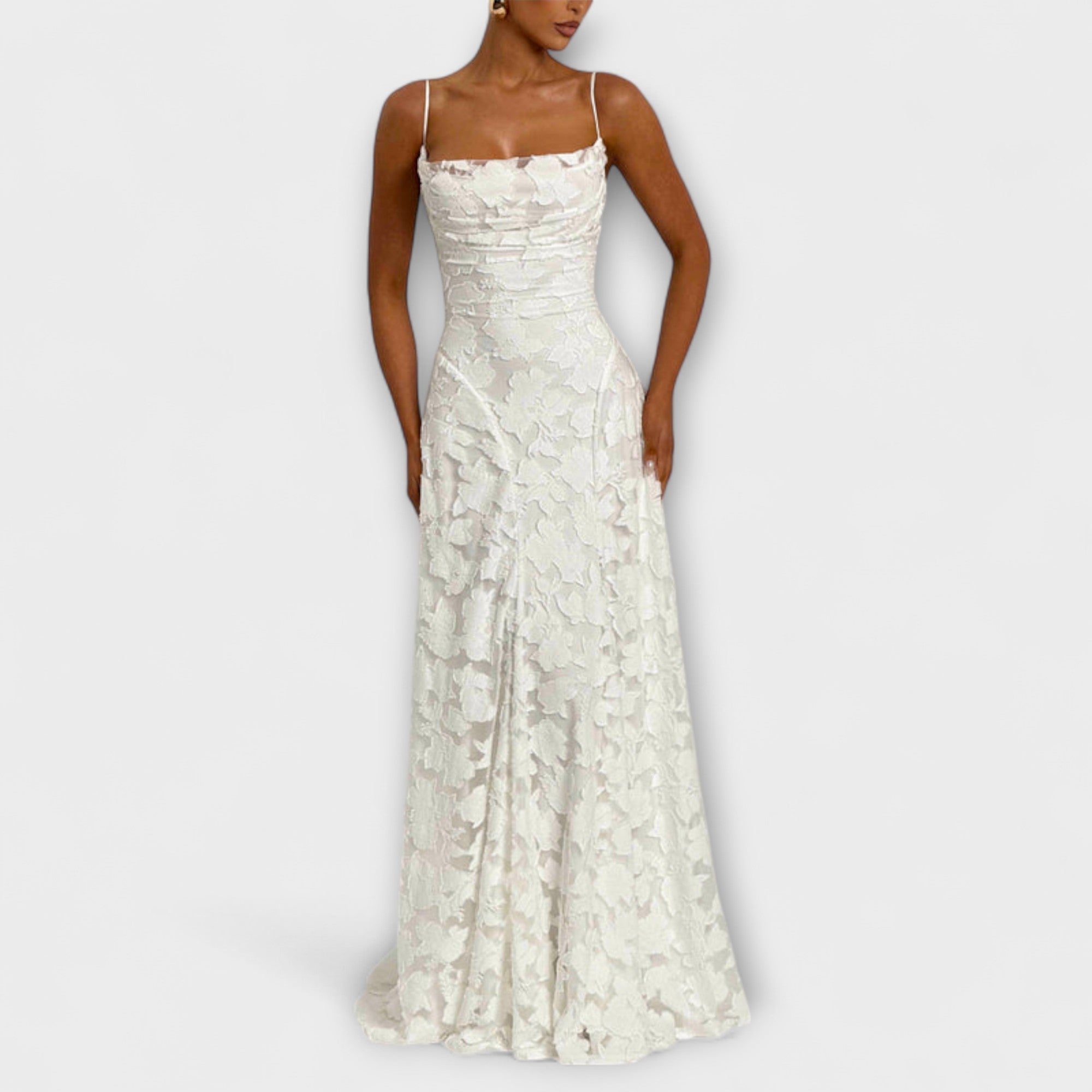 Kairi - Schickes Floral-Spitzen-Maxikleid mit Spaghettiträgern