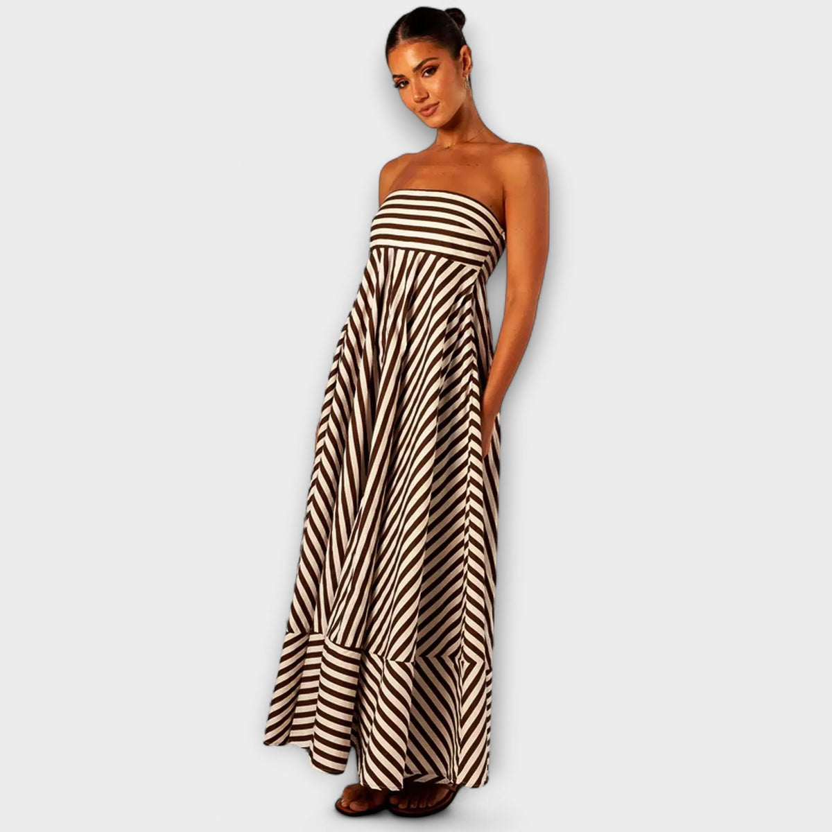 Nocturnal Charm Rüsch Maxi Kleid