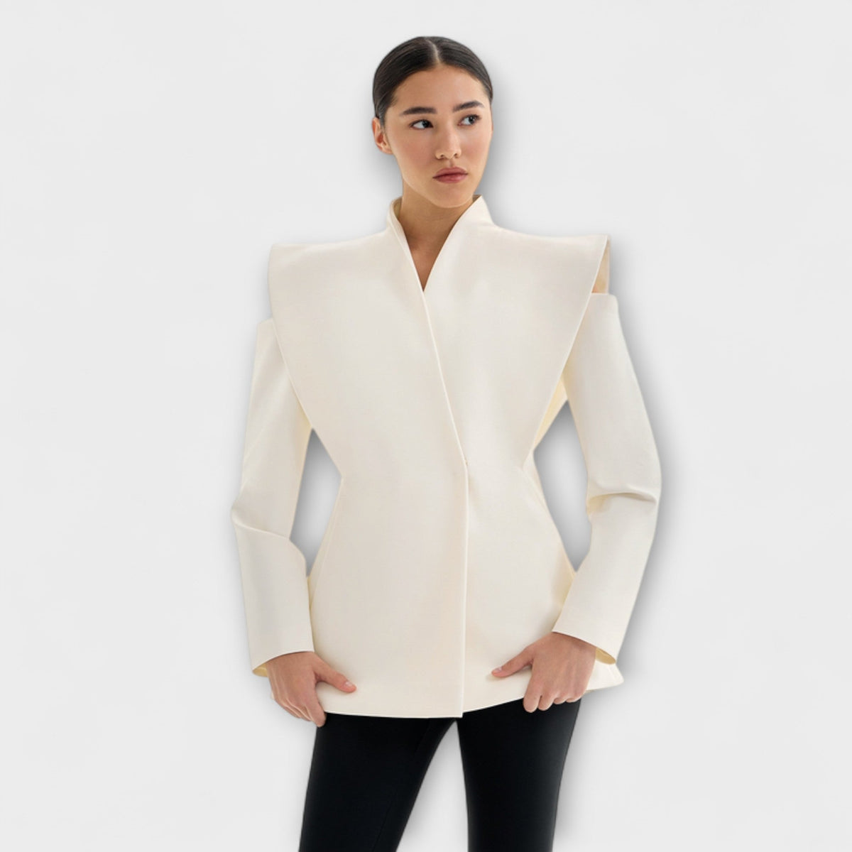 Blazer Damen Tailliert Schulterbetont Elegant Büro – Valeria