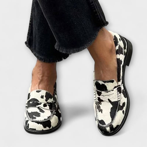 Carlotta - Penny-Loafer mit Kuhmuster