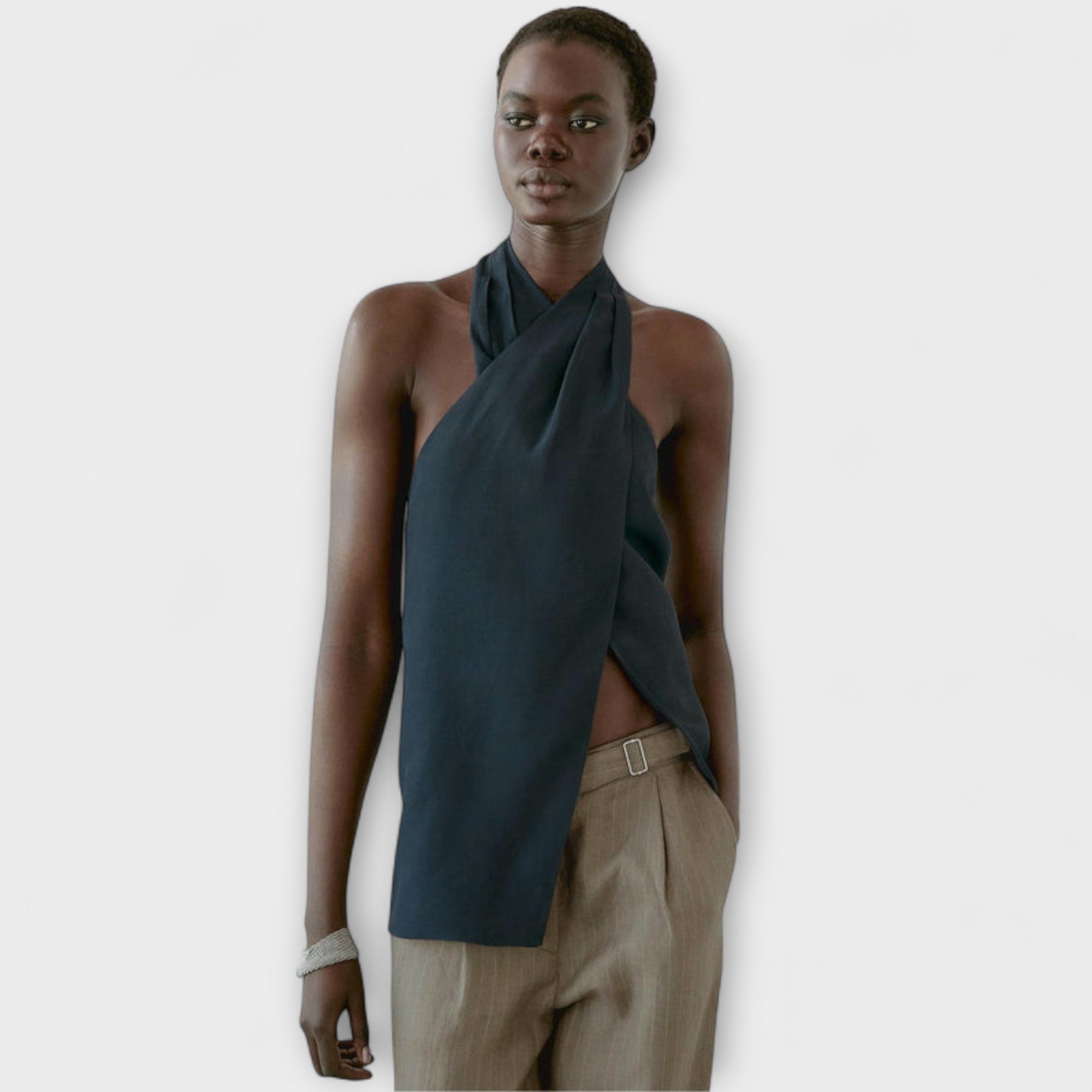 Top Damen Neckholder in Blau rückenfrei mit Bindeband – Hannah