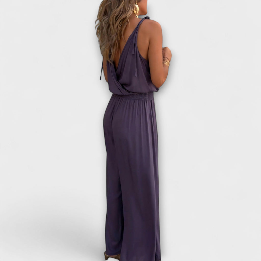 Angela - Donatila V-Ausschnitt Jumpsuit mit Stickerei und offenen Beinen