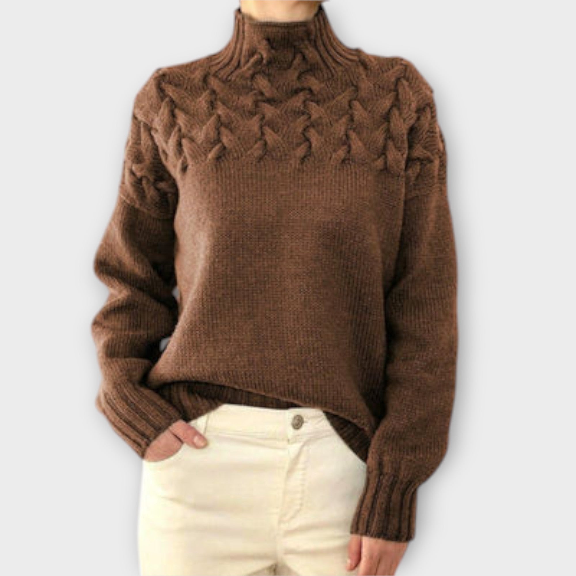 Eva - Damenpullover mit Zopfstrick-Detail
