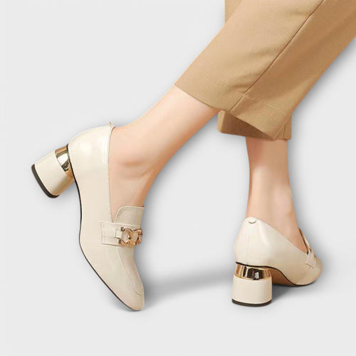 Adélaïde - Loafer-Pumps mit Goldkette
