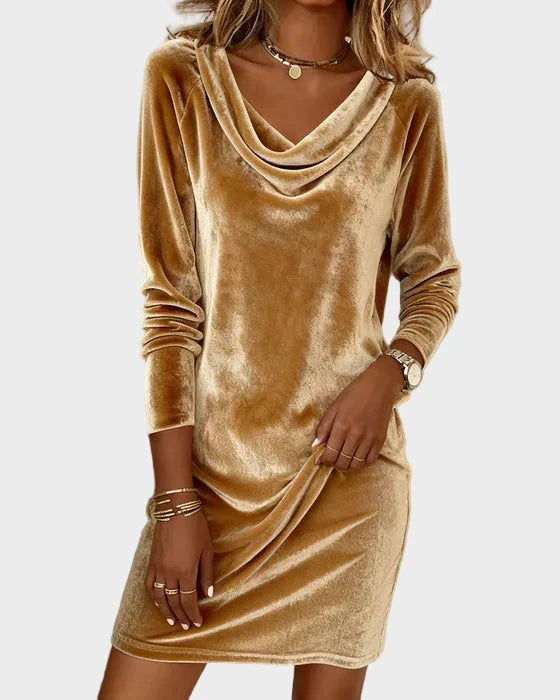 Frosina - Samtkleid mit Wasserfallausschnitt