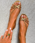 Elina | Goldene Sandalen mit feinen Riemchen