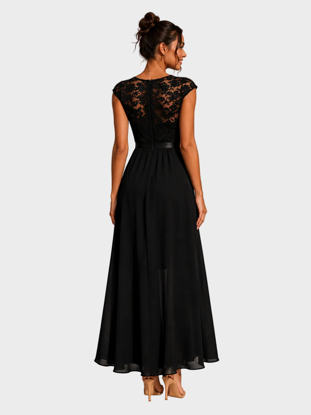 Justyna - Maxikleid mit Volants und Spitze