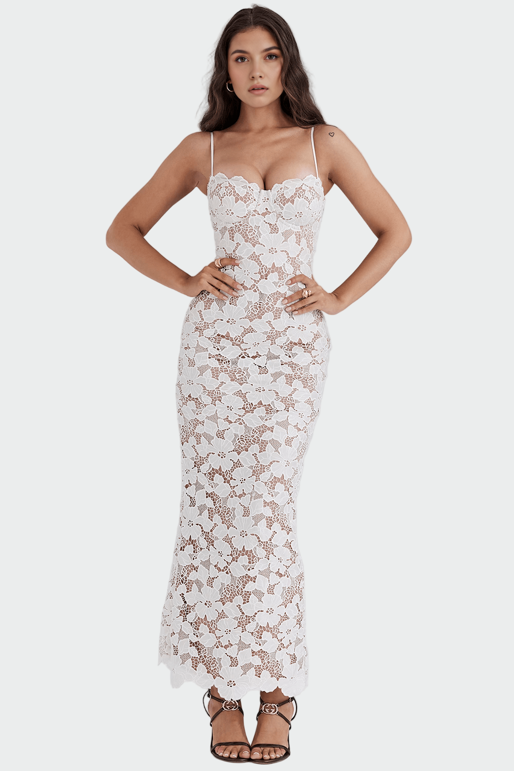 Karolína - Spitzenkleid in Maxilänge