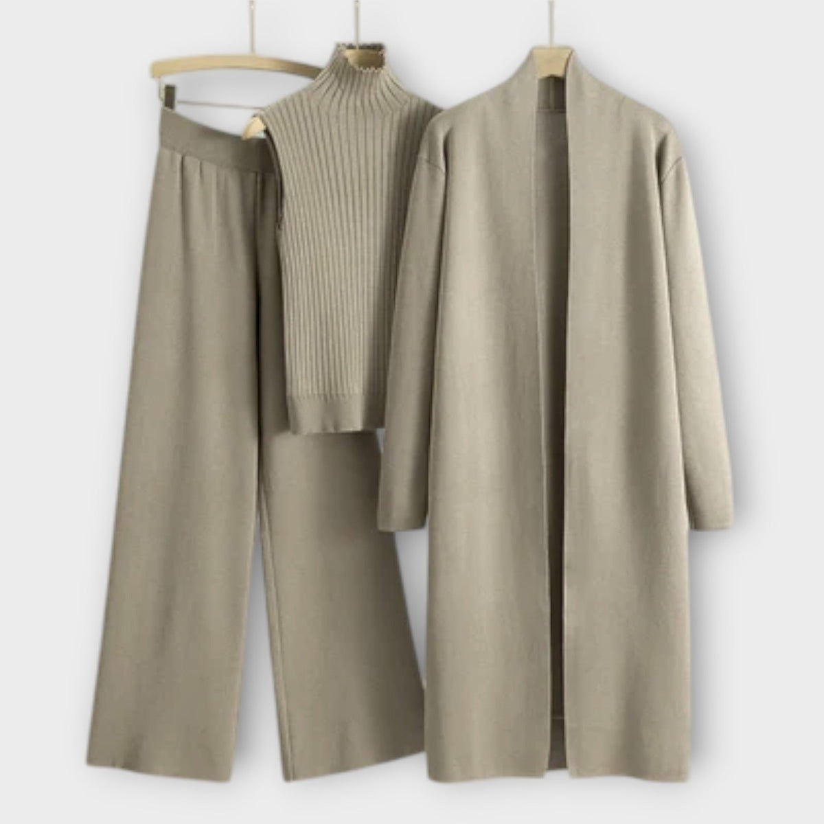 Dreiteiler Damen Strickjacke Oberteil Hose Elegant Beige – Isabella