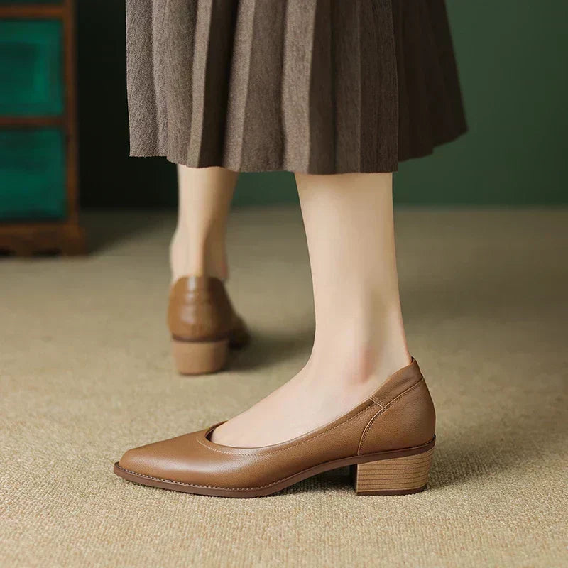 Ella - Spitze Pumps mit Blockabsatz
