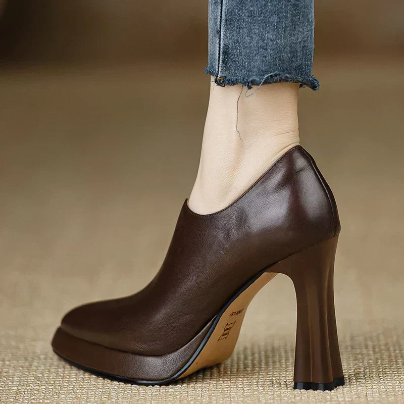Lina - Spitze Pumps mit hohem Absatz