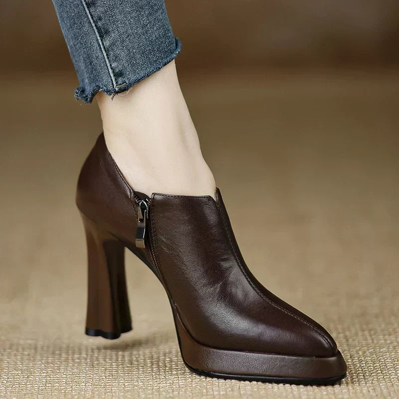 Lina - Spitze Pumps mit hohem Absatz