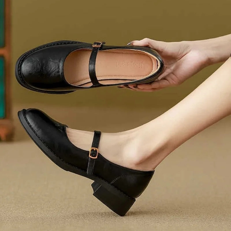 Leni - Zeitlose Riemchenschuhe