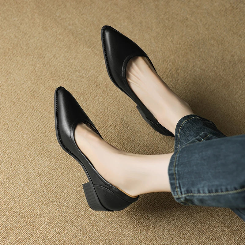 Ella - Spitze Pumps mit Blockabsatz