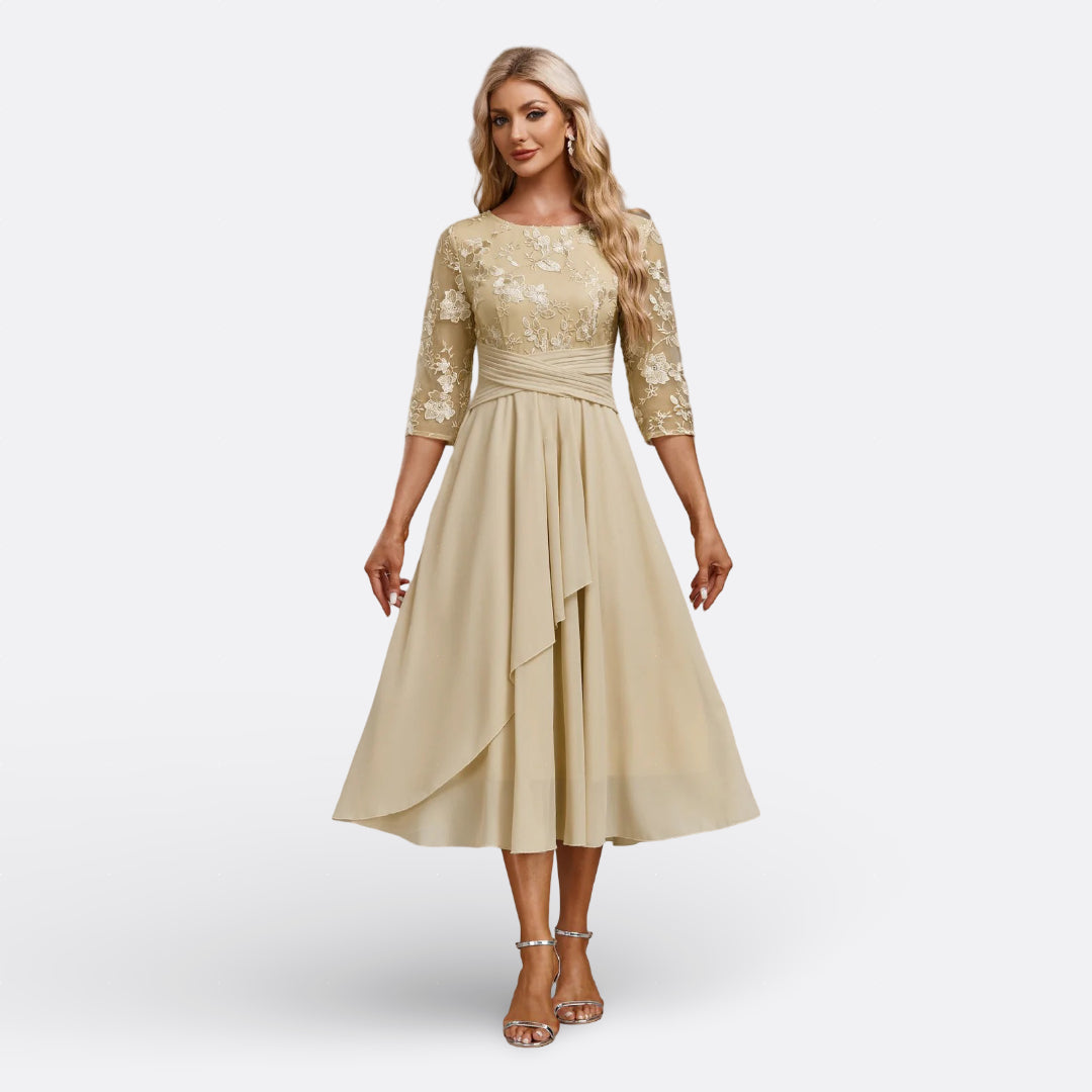 Mariana - Spitzenkleid mit Kurzarm