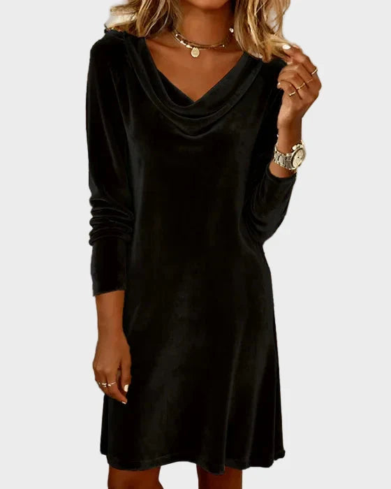 Frosina - Samtkleid mit Wasserfallausschnitt