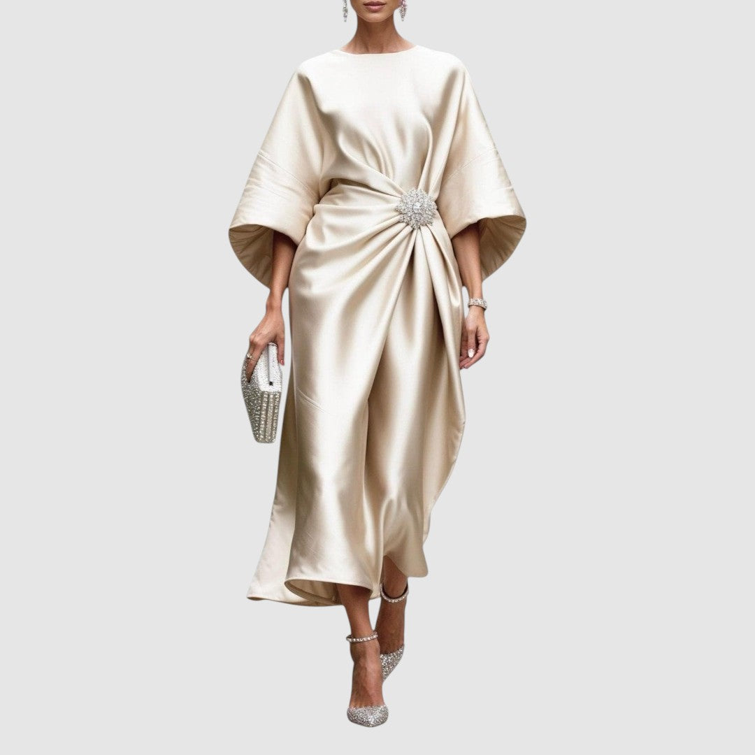 Mia - Abendkleid mit Zierschnalle