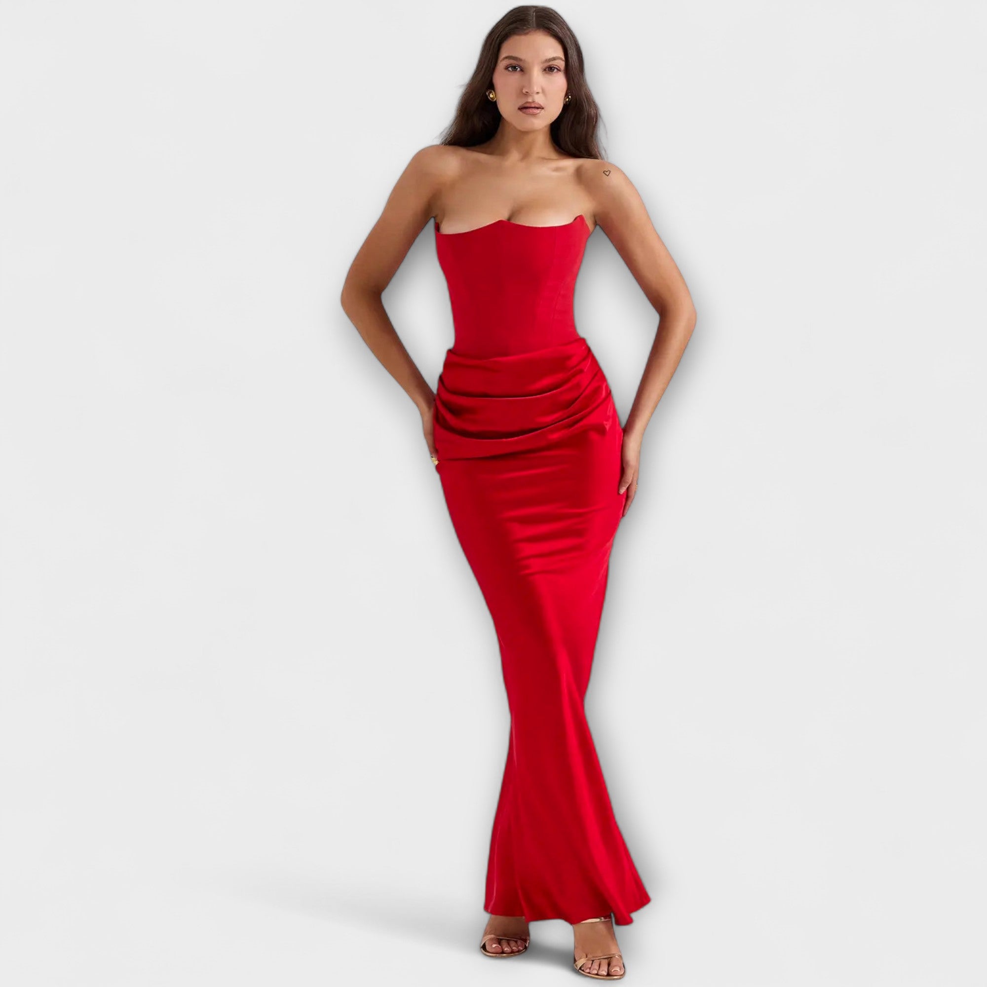 Schulterfreies Satin-Maxikleid mit Drapierung